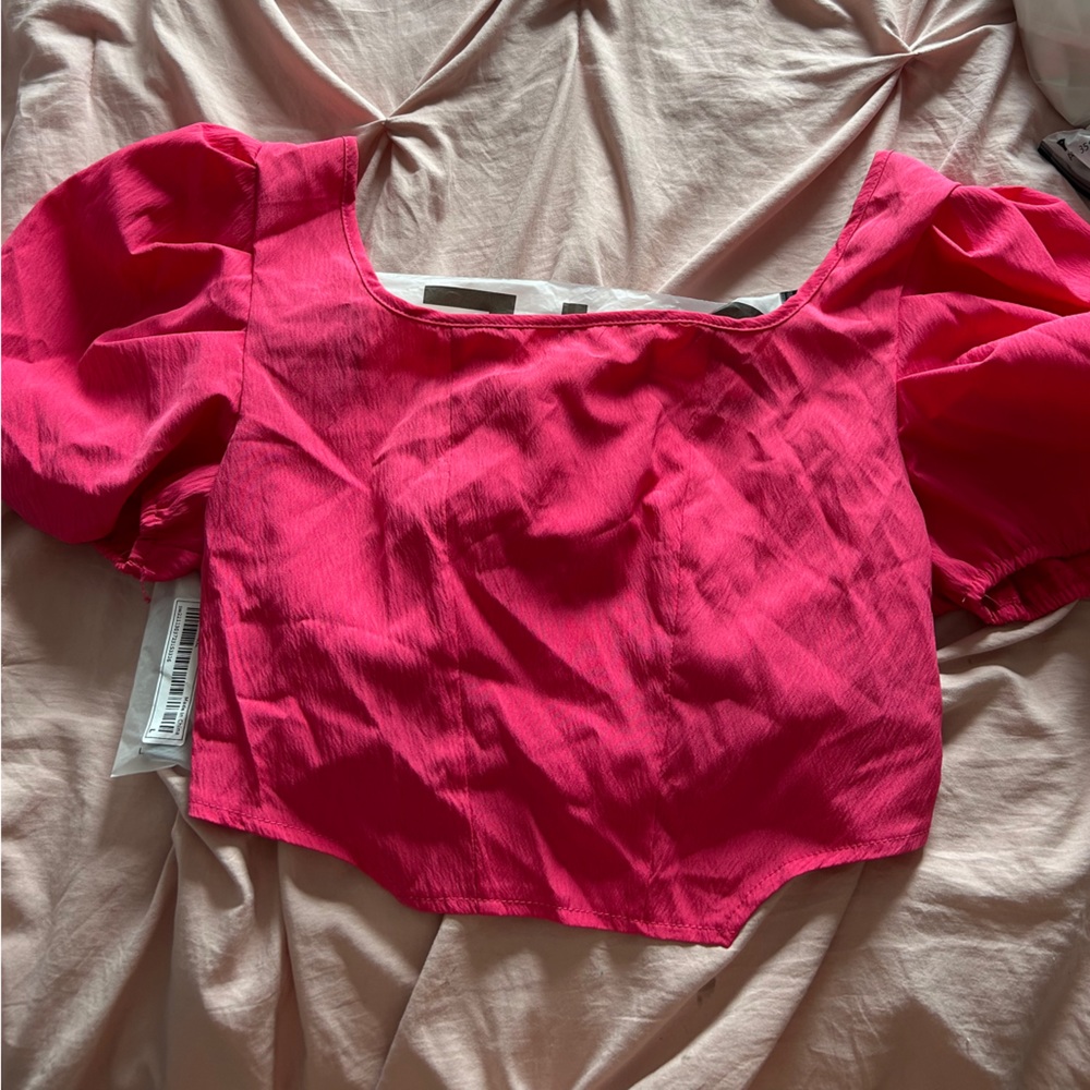 Puff sleeve, tie backless cropped blouse